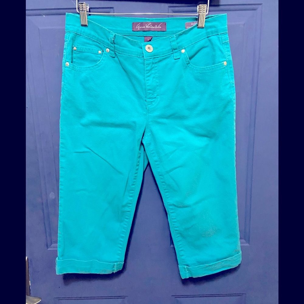 Teal Gloria Vanderbilt Stretch Jean Capris